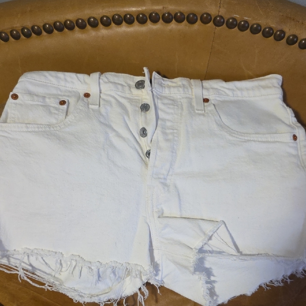 Levi's White Denim Cutoff Shorts - Picture 5 of 16